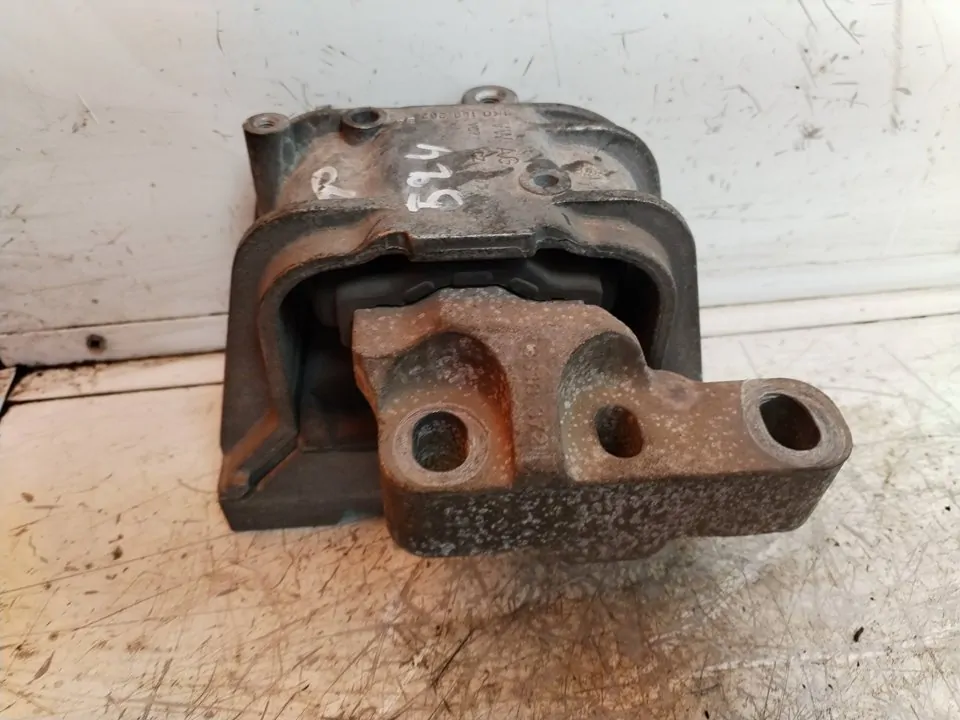 SOPORTE MOTOR DERECHO 115029