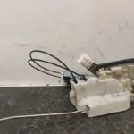 CERRADURA PUERTA TRASERA DERECHA 106775