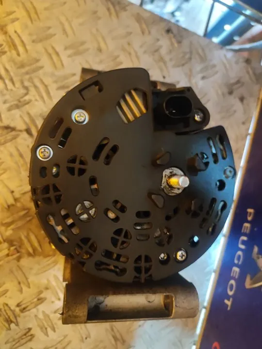 ALTERNADOR 100845