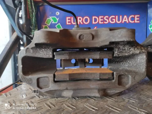 PINZA DE FRENO DELANTERA DERECHA 93477