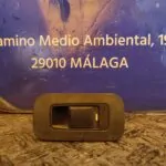 MANDO ELEVALUNAS TRASERO DERECHO 96710