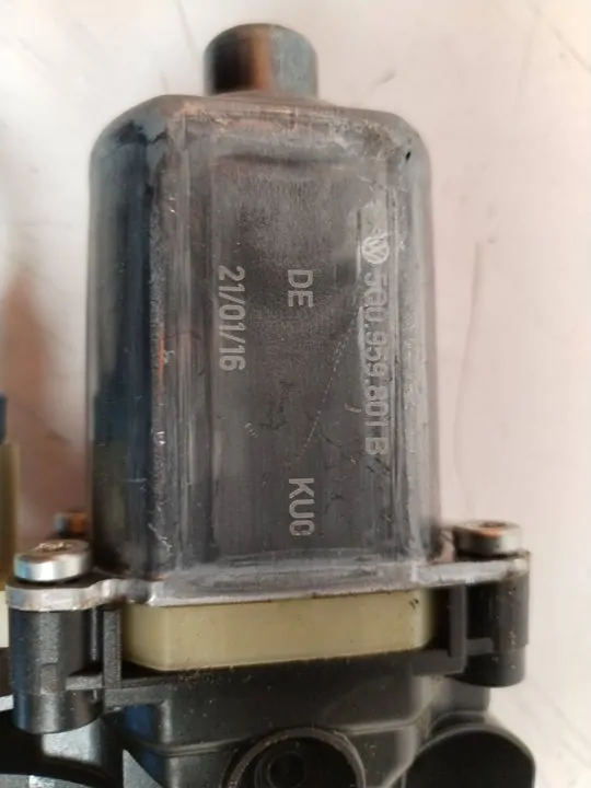 MOTOR ELEVALUNAS DELANTERO IZQUIERDO 113694
