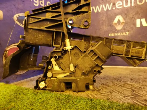 CERRADURA PUERTA TRASERA IZQUIERDA 99608