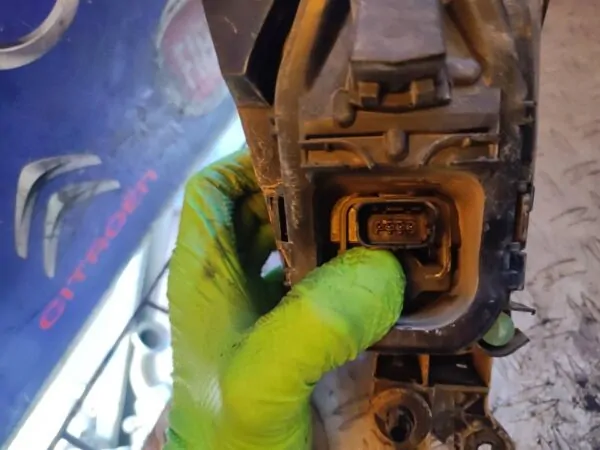 PILOTO TRASERO IZQUIERDO 101073