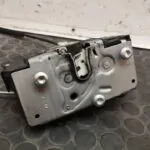 CERRADURA PUERTA DELANTERA IZQUIERDA 109468