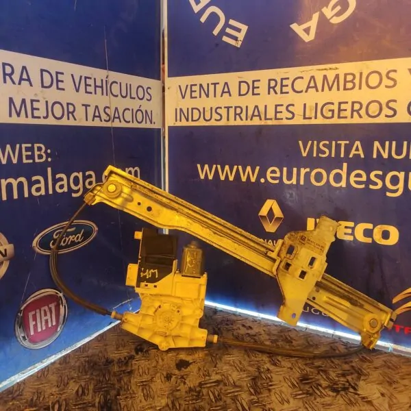 ELEVALUNAS DELANTERO DERECHO 96946
