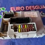 CAJA RELES / FUSIBLES 93317