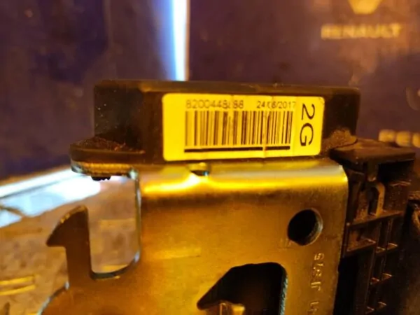 CINTURON SEGURIDAD TRASERO IZQUIERDO 100504