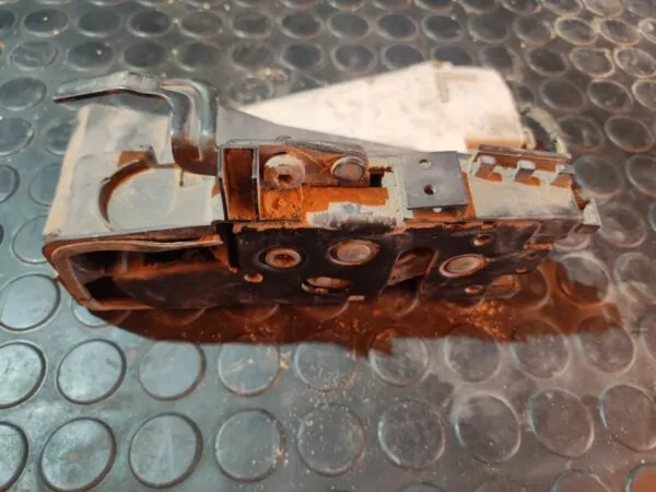 CERRADURA PUERTA DELANTERA DERECHA 105926