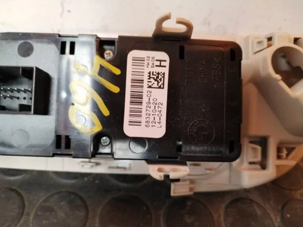 MANDO ELEVALUNAS DELANTERO IZQUIERDO 110855