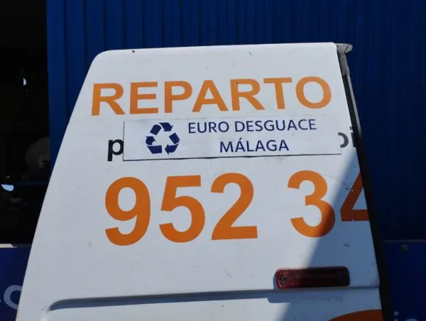 PUERTA TRASERA IZQUIERDA 99666