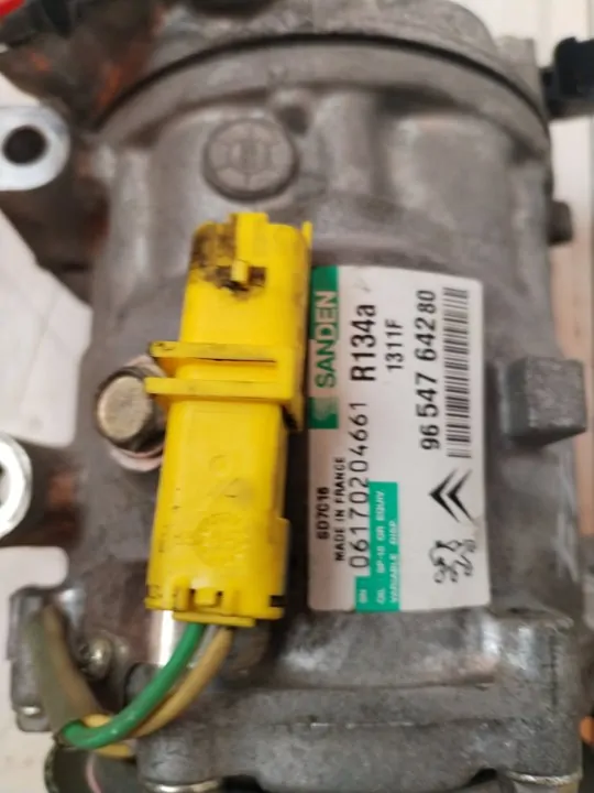 COMPRESOR AIRE ACONDICIONADO 115210