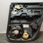 GUARNECIDO PUERTA TRASERA IZQUIERDA 109258