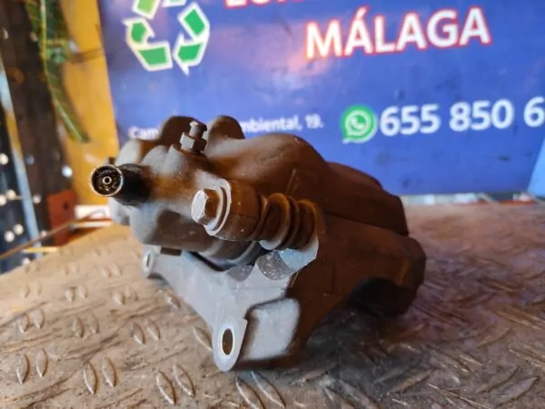PINZA DE FRENO DELANTERA DERECHA 93667