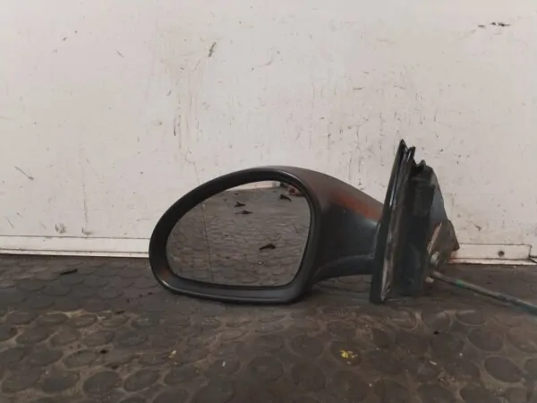 RETROVISOR IZQUIERDO 111076