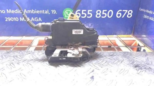 CERRADURA PUERTA TRASERA IZQUIERDA 92200