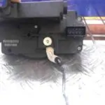 CERRADURA PUERTA TRASERA DERECHA 92371