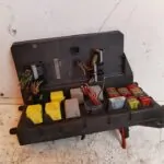 CAJA RELES / FUSIBLES 114340