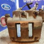 PINZA DE FRENO DELANTERA IZQUIERDA 103789