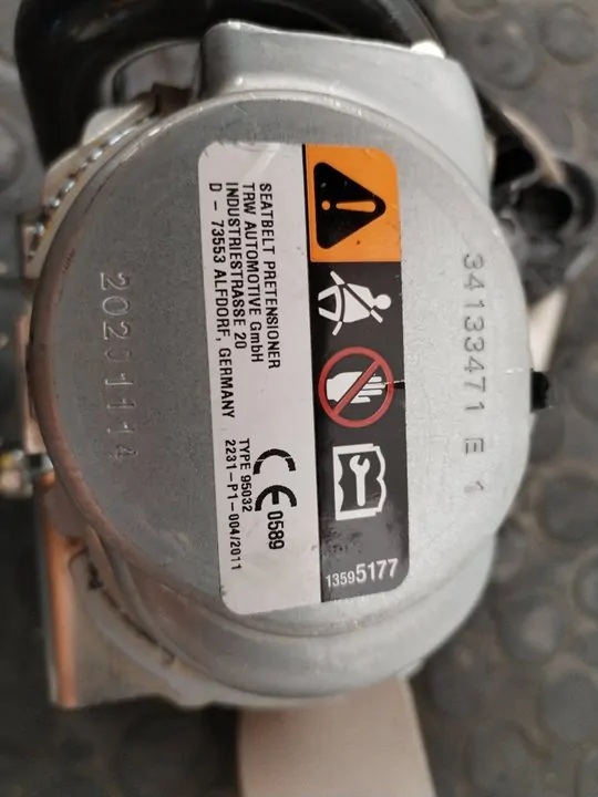 CINTURON SEGURIDAD TRASERO IZQUIERDO 110869