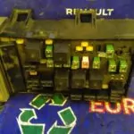 CAJA RELES / FUSIBLES 97350