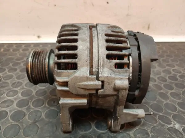 ALTERNADOR 106828