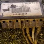 CAJA RELES / FUSIBLES 95017