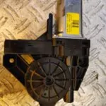 MOTOR ELEVALUNAS DELANTERO IZQUIERDO 100160