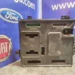 CAJA RELES / FUSIBLES 104098