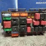 CAJA RELES / FUSIBLES 101548