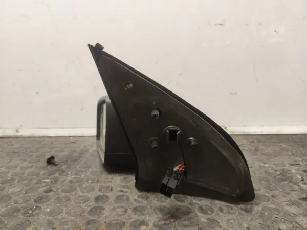 RETROVISOR IZQUIERDO 105948