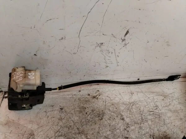 CERRADURA PUERTA DELANTERA DERECHA 114743