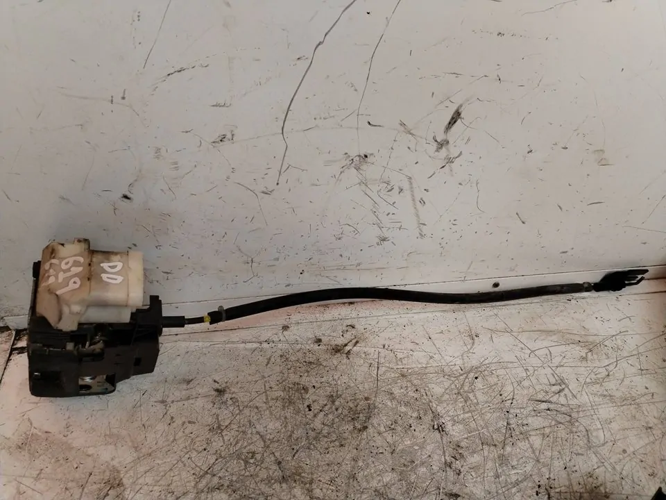 CERRADURA PUERTA DELANTERA DERECHA 114743