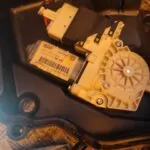 MOTOR ELEVALUNAS TRASERO IZQUIERDO 96363
