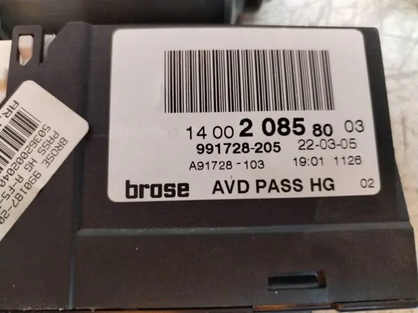 MOTOR ELEVALUNAS DELANTERO DERECHO 114817