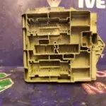 CAJA RELES / FUSIBLES 97575