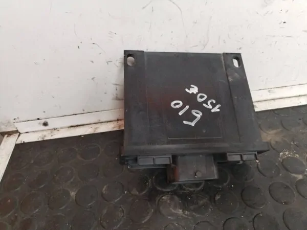 CAJA RELES / FUSIBLES 113212