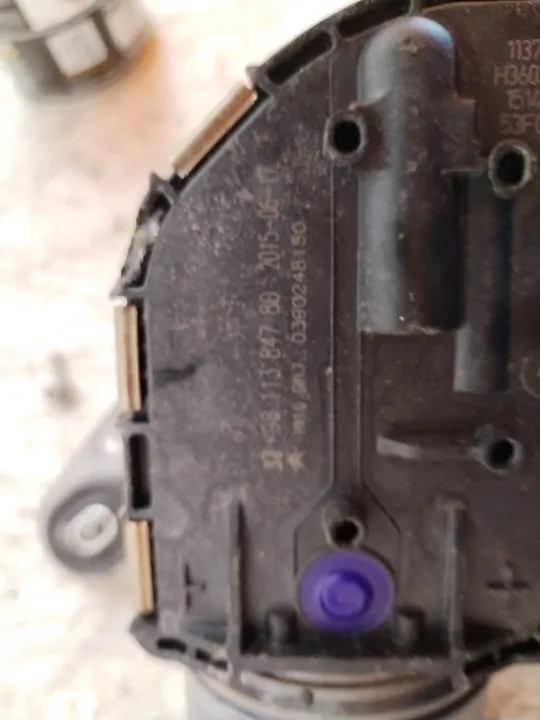 MOTOR ELEVALUNAS DELANTERO DERECHO 115090