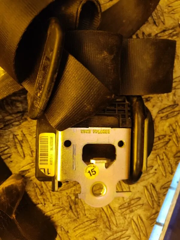 CINTURON SEGURIDAD DELANTERO DERECHO 99206