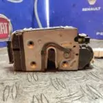 CERRADURA PUERTA DELANTERA DERECHA 104026