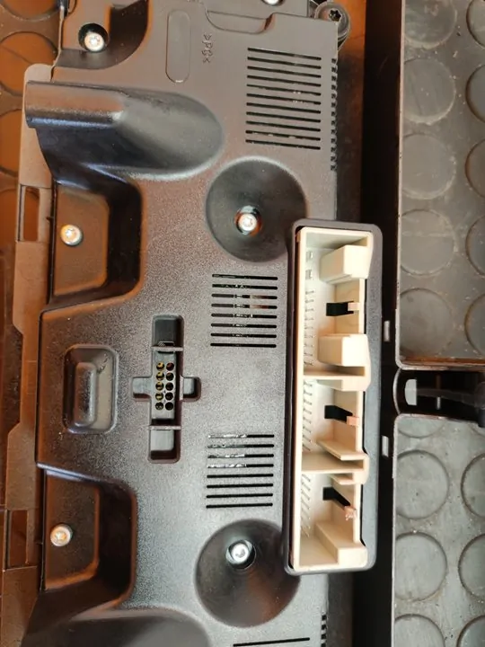 MANDO CALEFACCION / AIRE ACONDICIONADO 105005