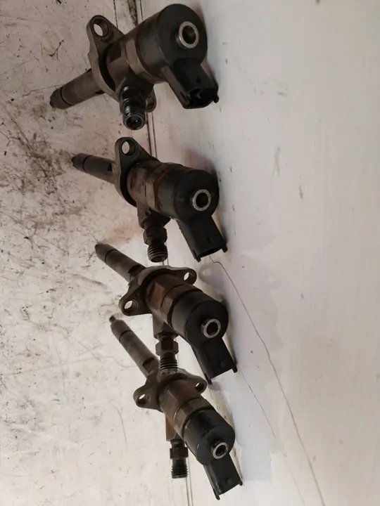 INYECTOR 114078
