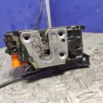 CERRADURA PUERTA DELANTERA IZQUIERDA 103735
