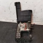 CAJA RELES / FUSIBLES 112521