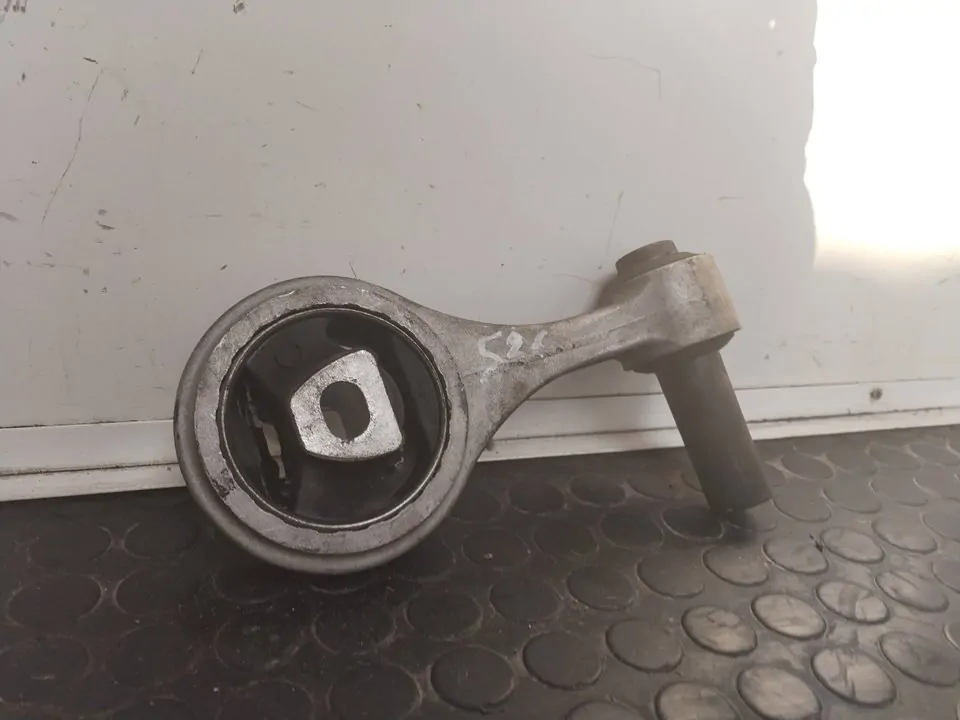 SOPORTE ALTERNADOR 112880