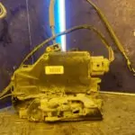 CERRADURA PUERTA DELANTERA DERECHA 99696