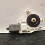MOTOR ELEVALUNAS DELANTERO DERECHO 108220