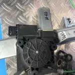 ELEVALUNAS DELANTERO DERECHO 91599