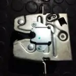 CERRADURA MALETERO / PORTON 109719
