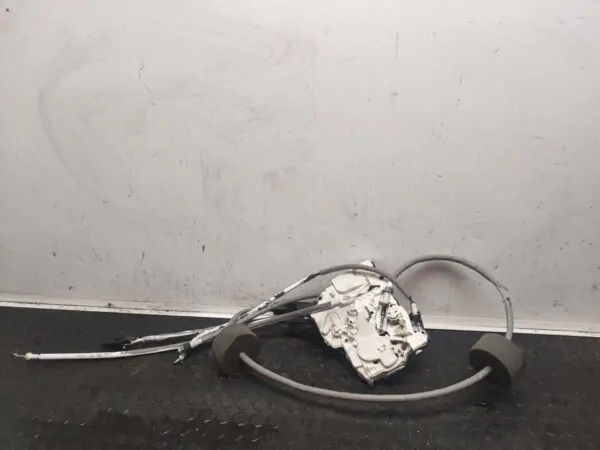 CERRADURA PUERTA LATERAL DERECHA 108209